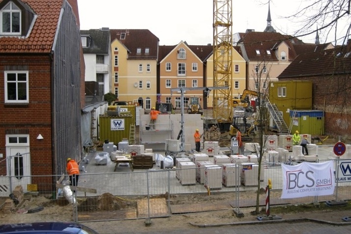 22.03.2016 - Das Nachbarhaus in der Wallstraße entsteht als Erstes